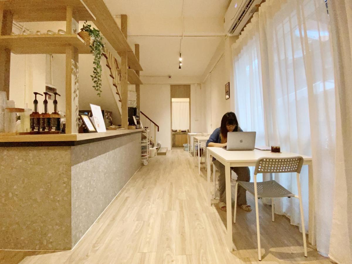 Ben&Pooh Hostel Bangkok Eksteriør billede